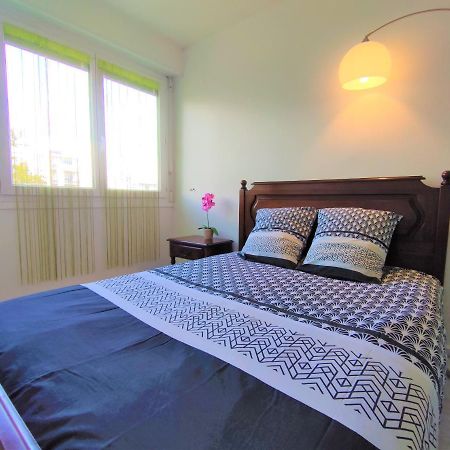 Appartement T3 Lumineux Et Tout Confort De 72 M2 Avec Parking Privatif La Rochelle  Exterior photo