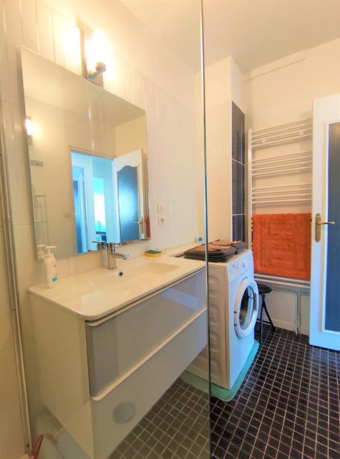 Appartement T3 Lumineux Et Tout Confort De 72 M2 Avec Parking Privatif La Rochelle  Exterior photo