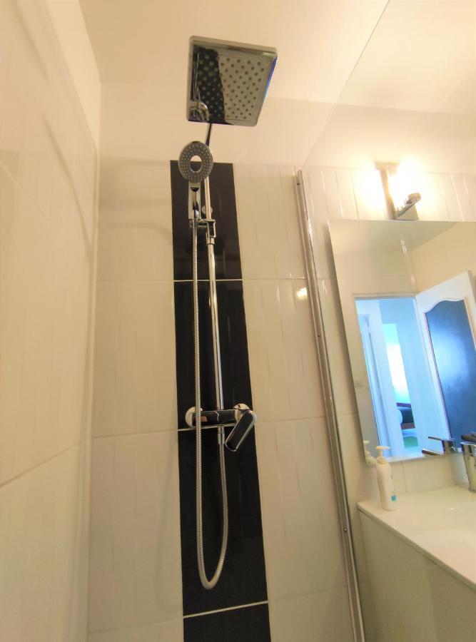 Appartement T3 Lumineux Et Tout Confort De 72 M2 Avec Parking Privatif La Rochelle  Exterior photo