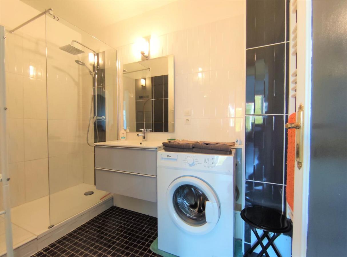 Appartement T3 Lumineux Et Tout Confort De 72 M2 Avec Parking Privatif La Rochelle  Exterior photo