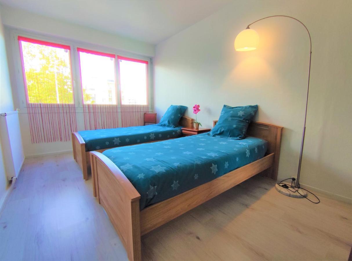 Appartement T3 Lumineux Et Tout Confort De 72 M2 Avec Parking Privatif La Rochelle  Exterior photo