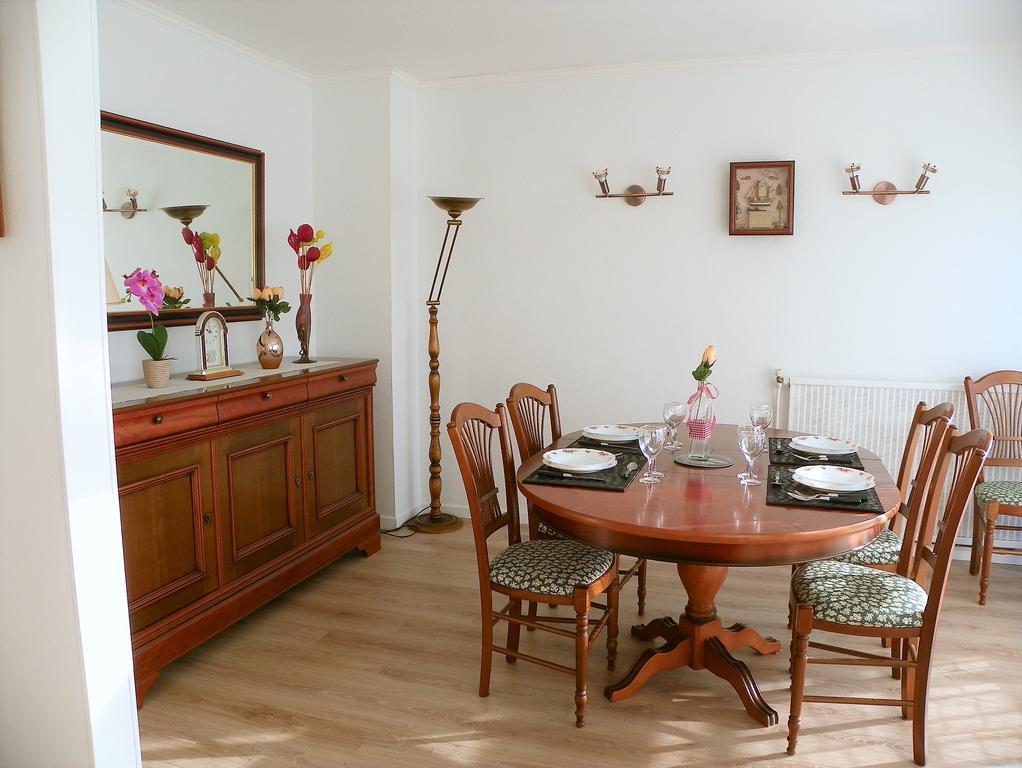 Appartement T3 Lumineux Et Tout Confort De 72 M2 Avec Parking Privatif La Rochelle  Exterior photo